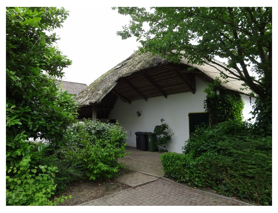 Foto voorkant woonboerderij Waardenburg